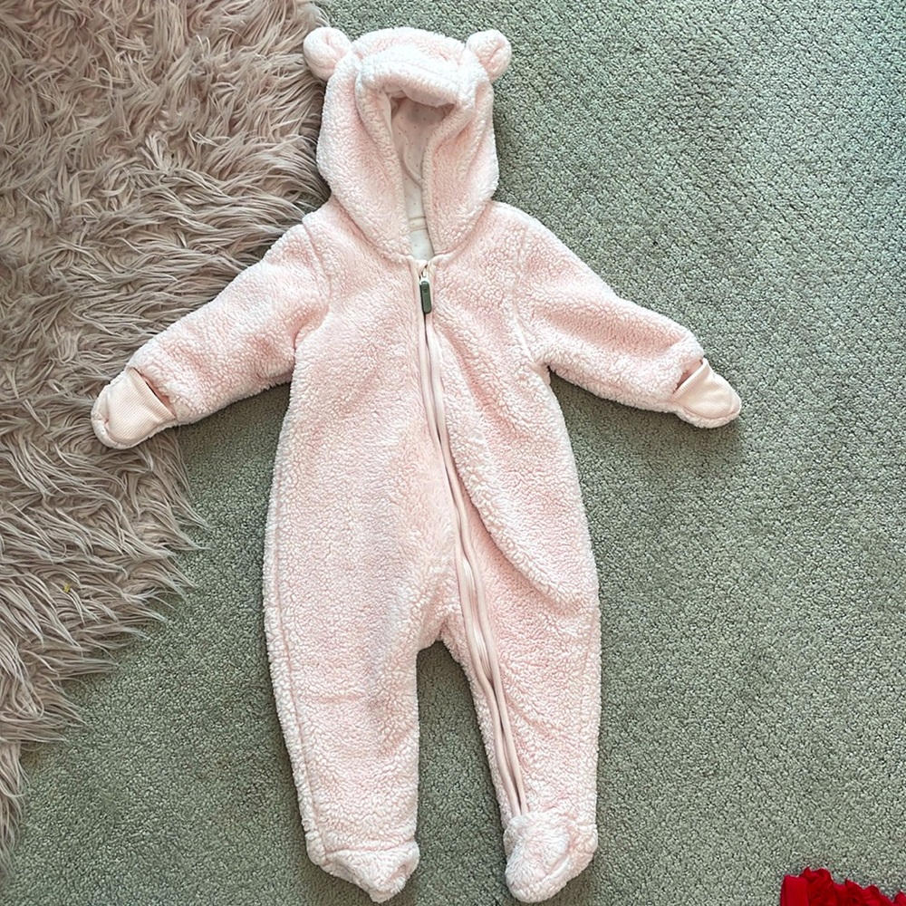 H&M baby shearling jumpsuit light pink size 6m. Worn once.